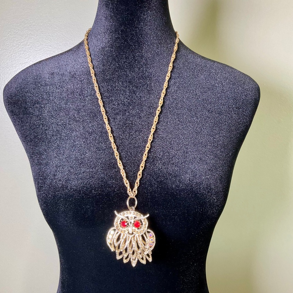 VTG 70s Gold Tone Owl Pendant Necklace Red Rhinestone Eyes AB Crystals RopeChain